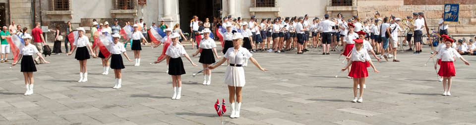 Åse Skolekorps på Piazza dei Signori